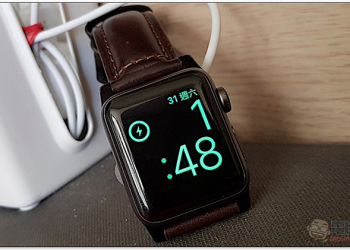 Apple Watch 更新降臨，充電夜鐘能夠支援垂直擺放了！
