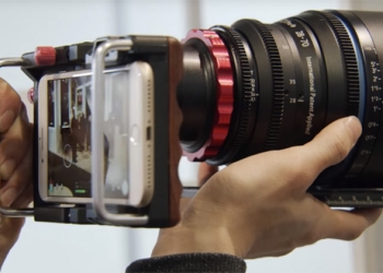 中國廠商為手機推出 通用鏡頭轉接器 ，可適用於各大廠牌