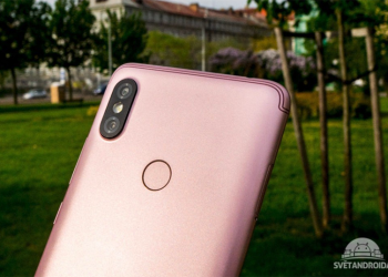 小米新機紅米 S2 高解析間諜照、動手玩影片現身