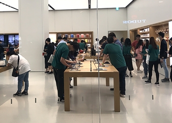 Apple 內部文件曝光： iPhone 電池更換 維修將不再延遲