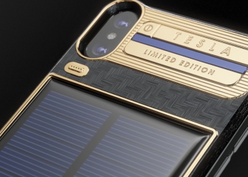 CAVIAR 推出「 Tesla 」客製化 iPhone X ，內建太陽能充電板