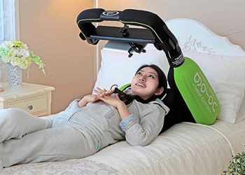 想要解放雙手盡情看片？ Goron Smart Plus 才是手機平板的最佳拍檔