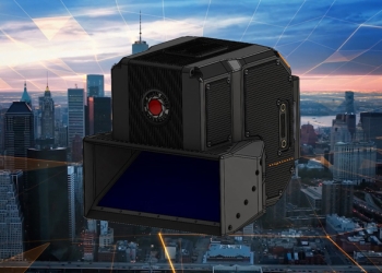 RED 為自己的手機推出了台 8K 3D 攝影機 （或是反過來？）