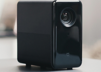 小米本家 米家投影儀 6/1 開賣，外型方正價格美