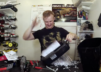 史上最快碎紙機 ！碎紙真的超快、超簡單～！（小朋友不要學）