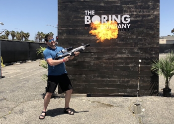 Elon Musk 的「火焰噴射器」 Flamethrowers 首批已經到貨