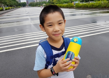 新一代 Gululu Talk 水精靈兒童智能水壺 ， 養成喝水好習慣還能聽故事