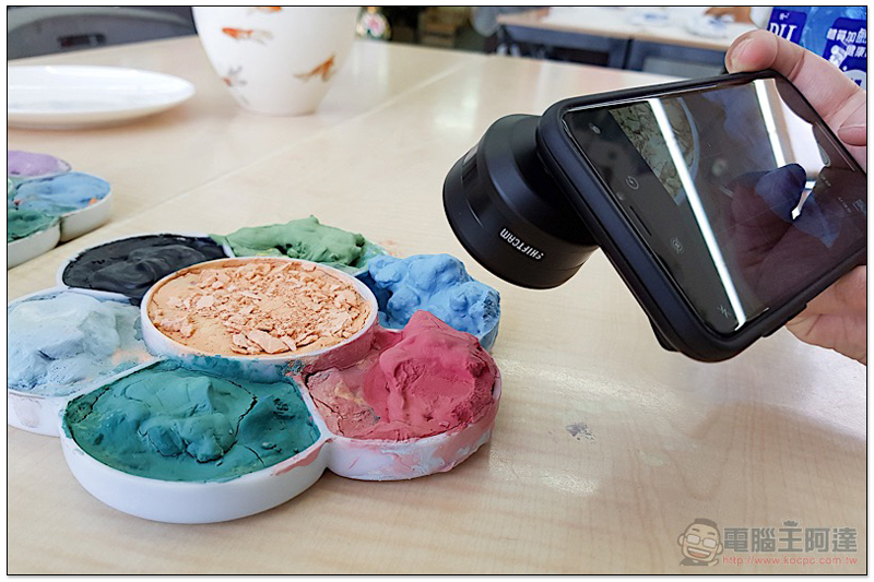 ShiftCam 2.0 開箱 實拍：iPhone X 滑動上膛，秒換外接鏡頭的強大手機殼 - 電腦王阿達