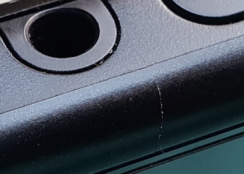 Nintendo Switch 傳災情 ？網傳主機無故出現裂痕