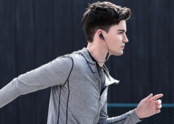 小米推出一款價格不到 500 的 小米運動藍牙耳機青春版 - 電腦王阿達