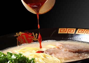 中國 蘭池拉麵 山寨日本一蘭拉麵，官網、餐廳陳設全複製