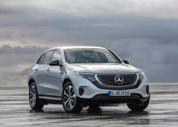 BENZ 第一輛純電 SUV EQC 正式發表，能撼動 TESLA 嗎？