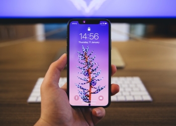 iPhone 依舊是現今 最保值 的手機，其次 Samsung - 電腦王阿達