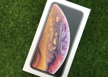 金色 iPhone XS 與 iPhone XS Max 開箱！此次 iPhone XS、iPhone XS Max 與 iPhone X 有何差異，通通告訴你
