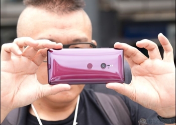 Sony Xperia XZ3 開箱 、評測、評價 導入 BRAVIA 電視技術的超美型旗艦 - 電腦王阿達