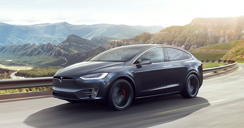 Tesla 軟體大更新 將啟動內建攝影機行車記錄功能還有復古小遊戲（！） - 電腦王阿達