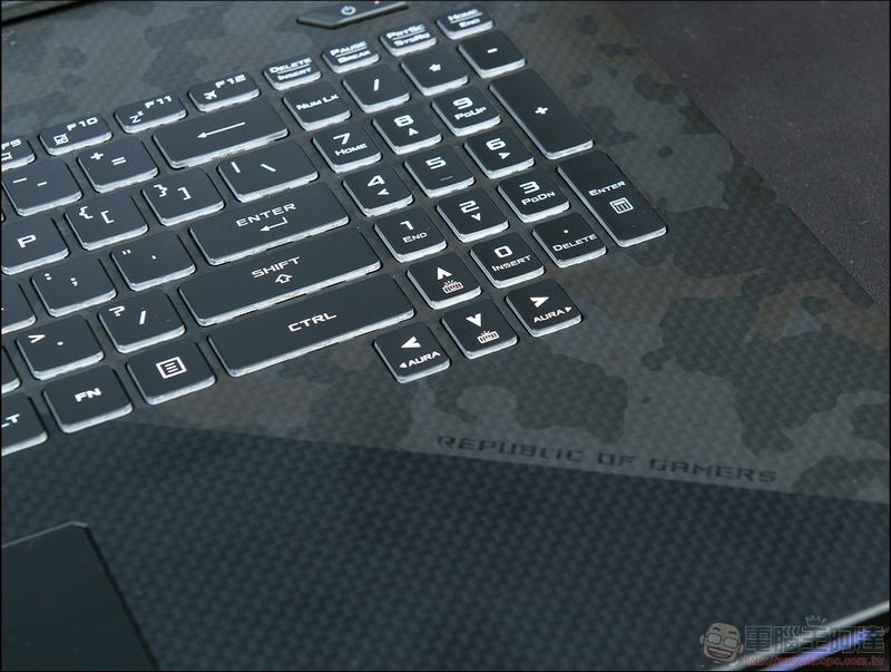 ROG Strix SCAR II 開箱 GL704 評測 - 20