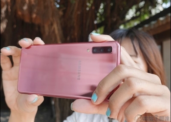 Samsung Galaxy A7 開箱 、評測、評價 最美三鏡頭中階旗艦 - 電腦王阿達
