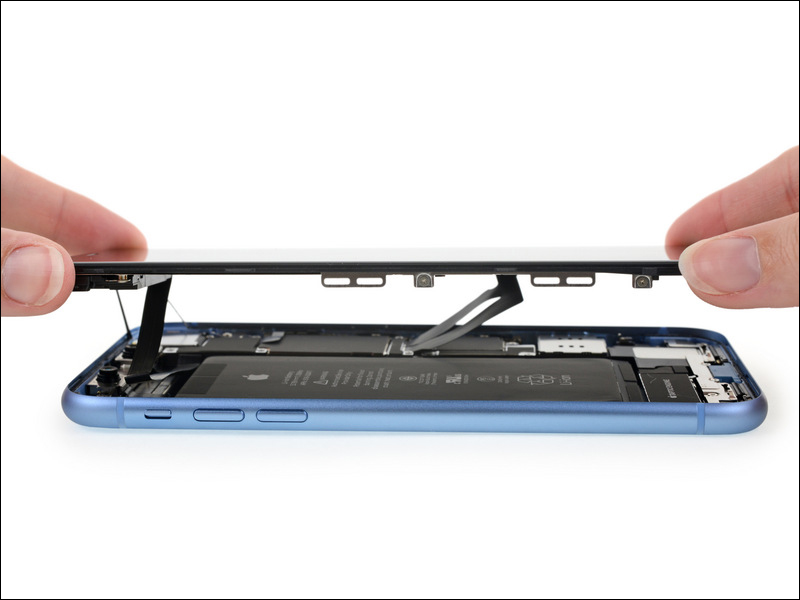 Apple iPhone XR 被 iFixit 拆解 ，維修難度： 6分 - 電腦王阿達