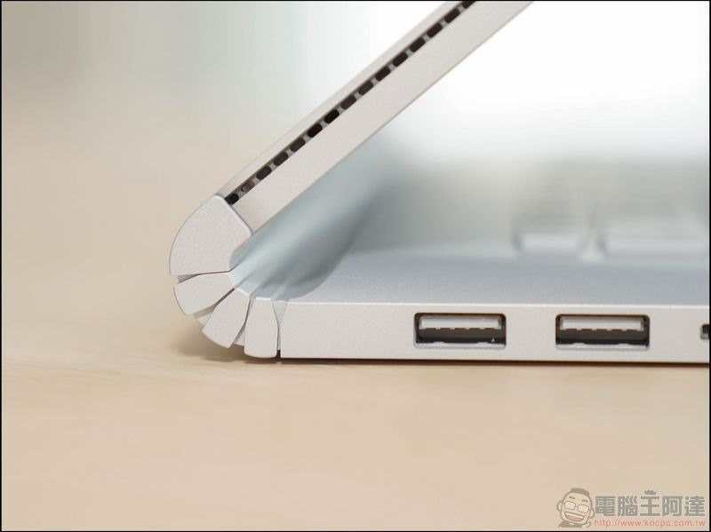 Surface Book 2 開箱 - 11