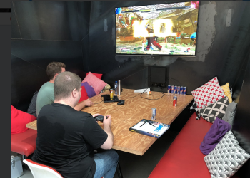 佩服！國外失明玩家用聽的戰勝 快打旋風 5 電玩版 大師等級電腦 AI