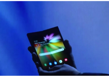 Samsung 首款摺疊手機正式問世！最多可同時運行三個應用程式 - 電腦王阿達