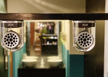 美國 KNZ GoDuo 無線磁吸藍牙音響 開箱動手玩：外型滿分，隨處可吸超方便！