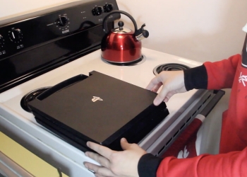 PS4 Pro 也能煎牛排 ？國外 YouTuber 改造機殼成為燒烤煎檯