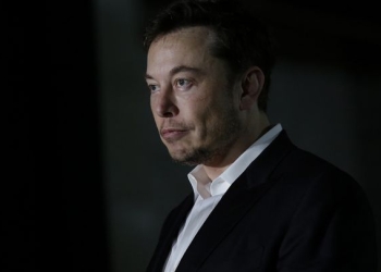 Elon Musk — TESLA 首席小白鼠