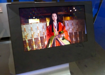 日本 SEL 宣布成功開發首款 8.3 吋與13.3 吋 8K OLED 顯示器