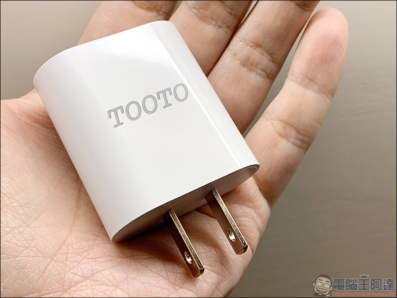 TOOTO 開箱 、評測 ：PD1 快充充電器、USB-C to C PD5A 充電線、USB-C to A 充電線(支援華為40W快充) - 電腦王阿達