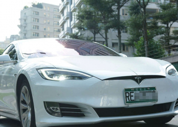 買昂貴電動車 Tesla 的祕技：開 Uber