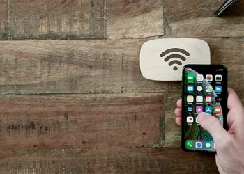 客人總要問密碼？ WiFi Porter 只要 NFC 一下就能快速上網