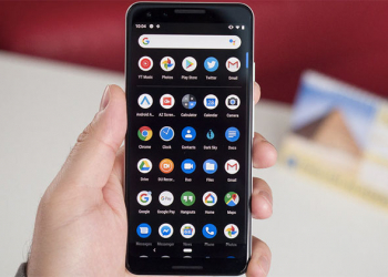 OLED 顯示器手機切換 Android Q 黑暗模式 除了能減少眼部疲勞外，竟然還如此省電