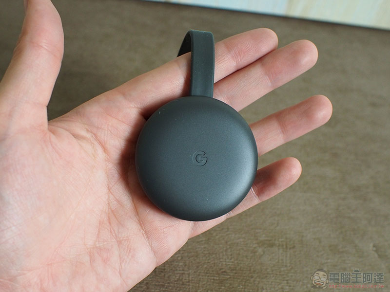 新一代 Chromecast 開箱、安裝、設定 ， 不智慧的電視也可以看 Netflix 與 YouTube - 電腦王阿達