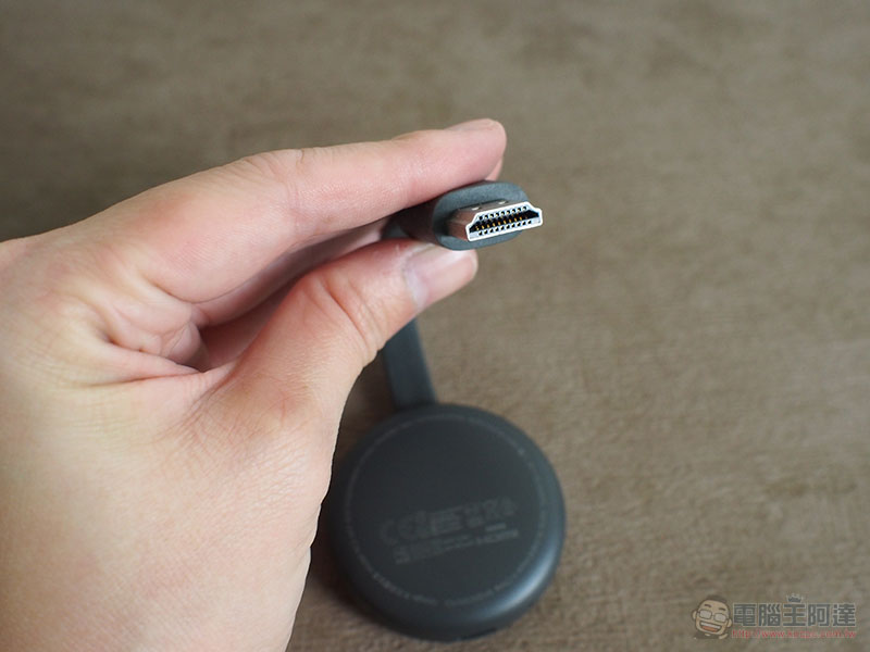 新一代 Chromecast 開箱、安裝、設定 ， 不智慧的電視也可以看 Netflix 與 YouTube - 電腦王阿達