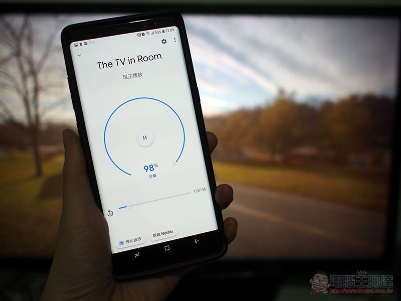 新一代 Chromecast 開箱、安裝、設定 ， 不智慧的電視也可以看 Netflix 與 YouTube - 電腦王阿達