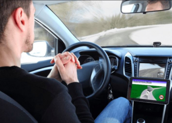 自駕車技術評比 Waymo 第一，蘋果敬陪末座