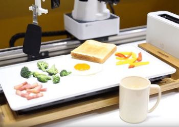 簡便早餐調理自動機器人「 Loraine 」 透過app輕鬆作出美味早餐