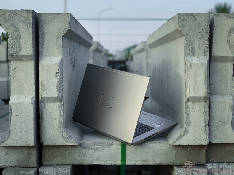 強悍與美型兼顧 Nexstgo Primus NX101 商務筆電 開箱 / 評測 / 評價 / 開箱 - 電腦王阿達