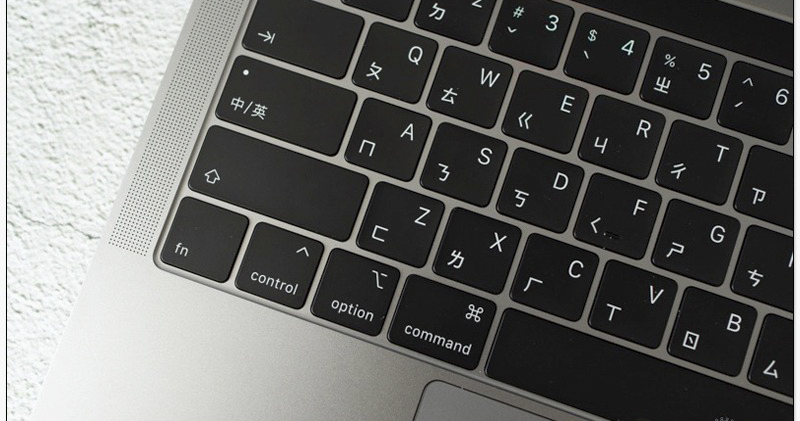 對 依然有可靠性問題的 MacBook 鍵盤 蘋果「感到抱歉」