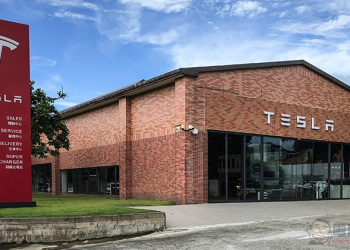 Tesla 想關哪些實體店 ？Elon Musk 向員工解釋相關計畫