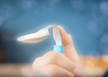 Google 鍵盤 「Gboard」 推出「 Gboard 彎曲湯匙版 」