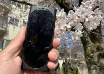 Langogo語音翻譯機 搭載 AI 智慧翻譯、eSIM 與分享器功能的即時翻譯機 - 電腦王阿達