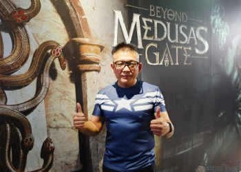 Viveland《 密室逃脫-穿越梅杜莎之門 》VR 多人遊戲，揪團來場驚險的古希臘冒險吧！