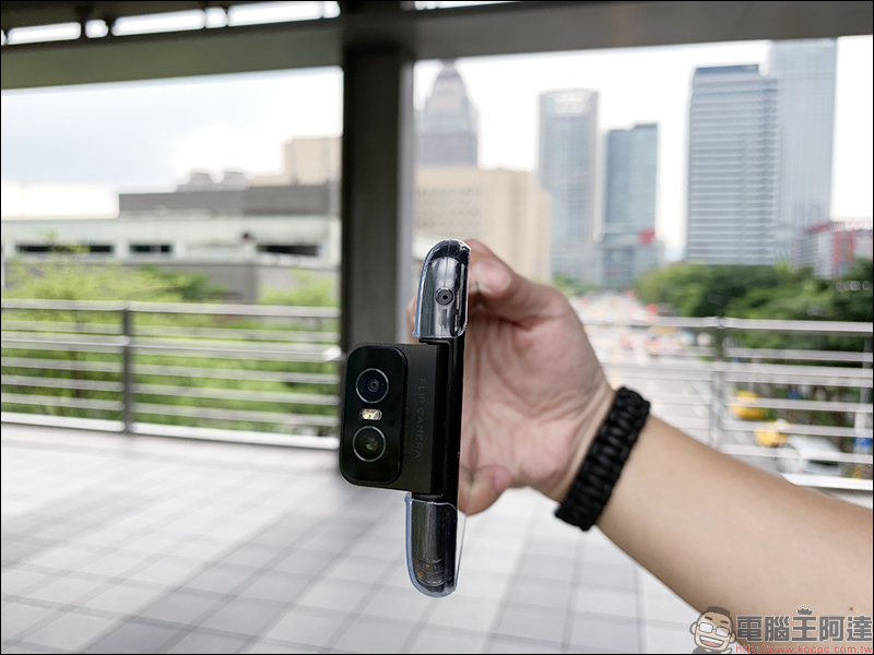 ASUS ZenFone 6 開箱、評測、動手玩 ：全新翻轉鏡頭設計、 5000mAh 大電量超強續航表現，旗艦級 ZenFone 有史以來最大幅進化！ - 電腦王阿達