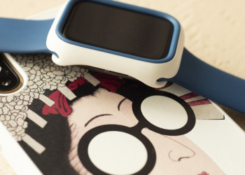 犀牛盾保護框現在連 Apple Watch 也罩得住 ，更強的是超多顏色變化！（開箱動手玩）