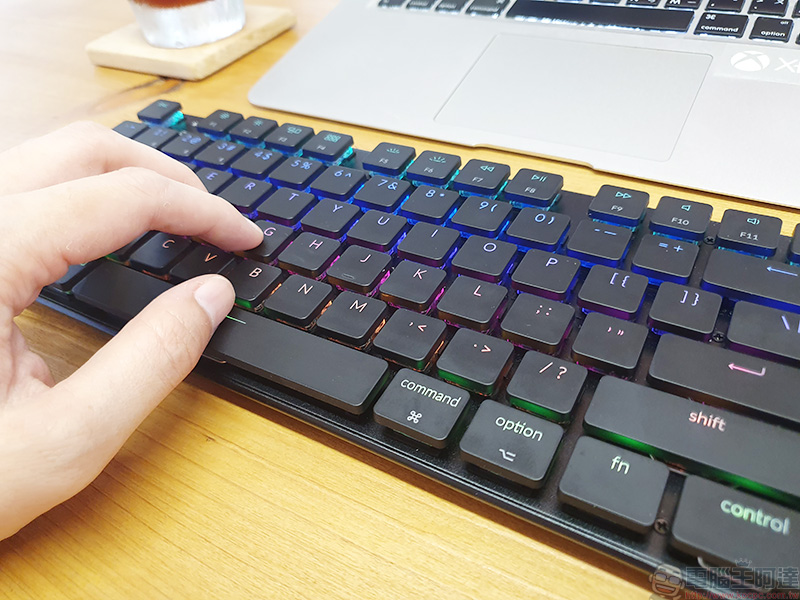 集資商品 Keychron K1 Version 2 機械式鍵盤 開箱動手玩，有線、藍牙雙模可相容四種系統 - 電腦王阿達