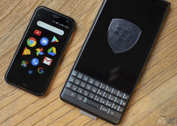 BlackBerry KEY2 LE 是黑莓重回台灣首發之作，實體鍵盤控快回來吧！（動手玩）