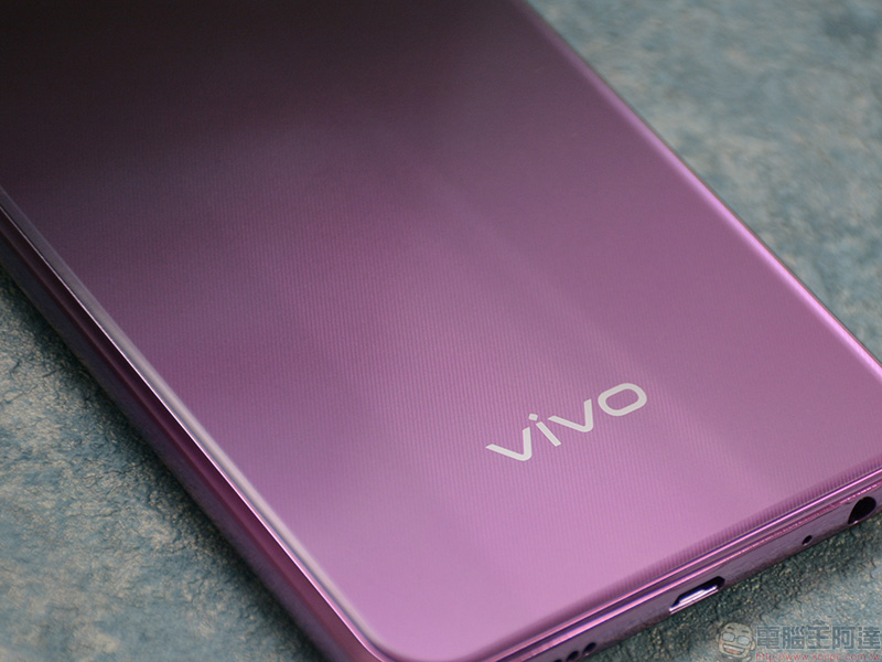 大容量、大電量、大螢幕 vivo Y17 開箱 、實測、介紹 ，父親節送禮高 CP 首選 - 電腦王阿達